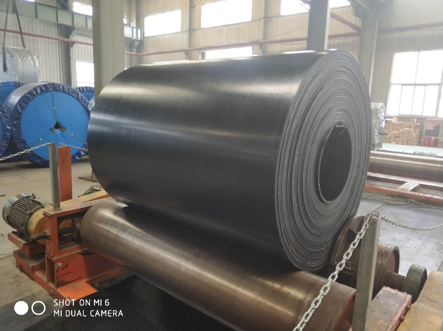 在高溫環(huán)境下能工作的傳送帶是什么呢？