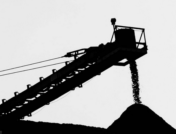 環(huán)形輸送帶現(xiàn)場接頭，輸送帶廠家安裝經(jīng)驗