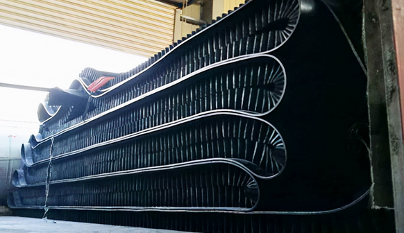 青島擋邊橡膠輸送帶價(jià)格，青島輸送帶廠家